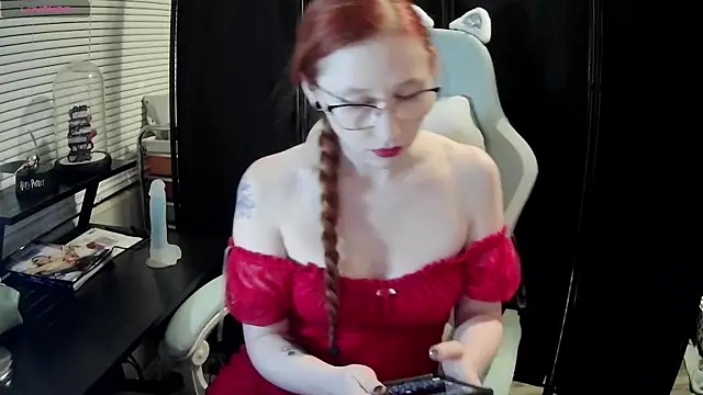 LilyFoxxx online show from 7, 2, 2025