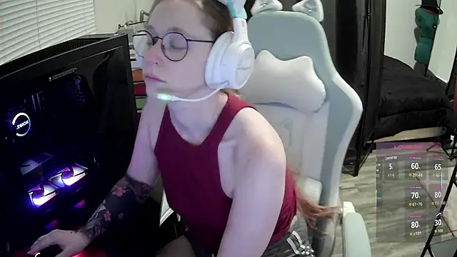 Snapshot of LilyFoxxx chatting on 18, 7, 2026 LilyFoxxx online show from 18, 7, 2026