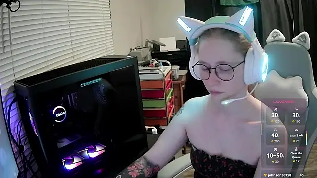 Snapshot of LilyFoxxx chatting on 20, 7, 2026 LilyFoxxx online show from 20, 7, 2026