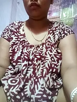 Snapshot of Super-Couple chatting on 2, 4, 2026 Super-Couple online show from 2, 4, 2026