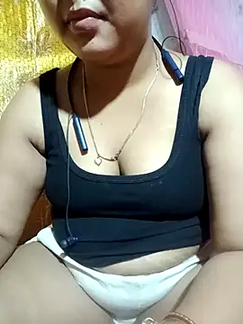 Snapshot of Super-Couple chatting on 14, 4, 2026 Super-Couple online show from 14, 4, 2026