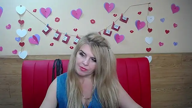 Snapshot of Julya_Barbi chatting on 5, 2, 2025 Julya Barbi online show from 5, 2, 2025
