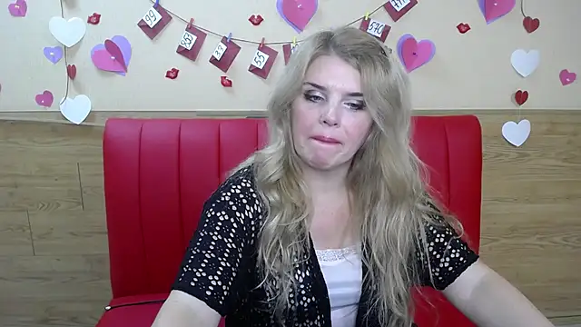 Snapshot of Julya_Barbi chatting on 2, 3, 2025 Julya Barbi online show from 2, 3, 2025