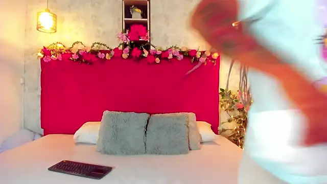 Snapshot of SilvannaFit chatting on 14, 9, 2025 SilvannaFit online show from 14, 9, 2025