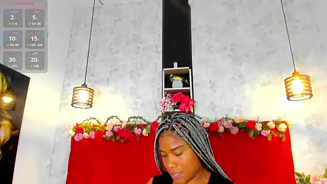 Snapshot of SilvannaFit chatting on 3, 10, 2025 SilvannaFit online show from 3, 10, 2025