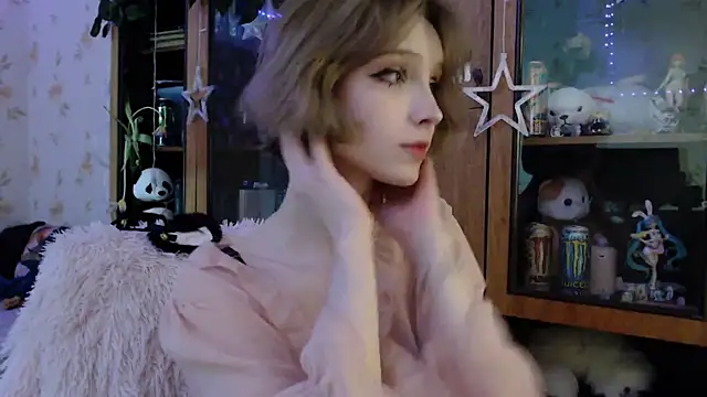 cloudgirrl online show from 15, 3, 2025