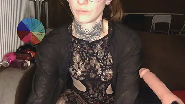 liloucamchaudee online show from 4, 2, 2026