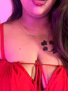 Snapshot of wildestcouplee chatting on 12, 9, 2025 wildestcouplee online show from 12, 9, 2025