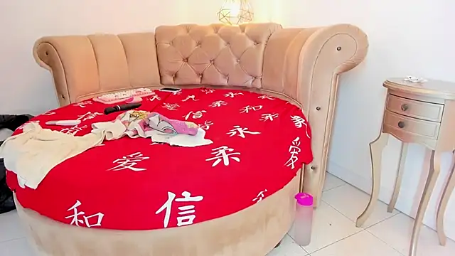 khloeblake online show from 15, 3, 2025