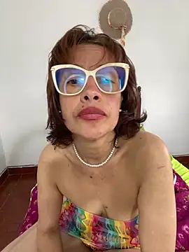 Snapshot of Goddess-Love- chatting on 5, 2, 2025 Goddess-Love- online show from 5, 2, 2025