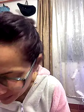 Snapshot of Goddess-Love- chatting on 20, 9, 2025 Goddess-Love- online show from 20, 9, 2025