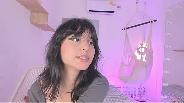Snapshot of tamara_aluna chatting on 13, 3, 2025 tamara aluna online show from 13, 3, 2025