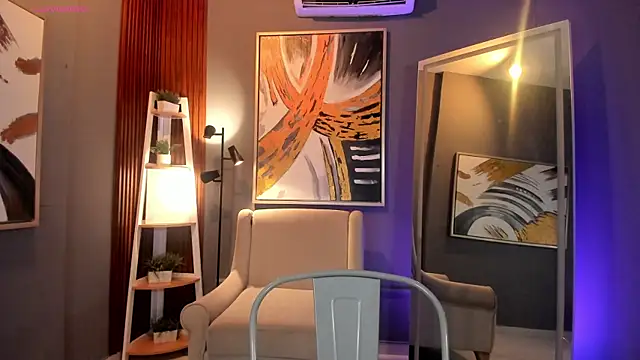 Snapshot of tamara_aluna chatting on 8, 10, 2025 tamara aluna online show from 8, 10, 2025