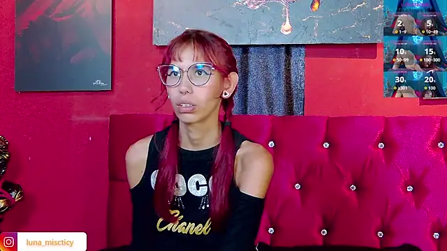 Lunamistyc online show from 14, 11, 2025