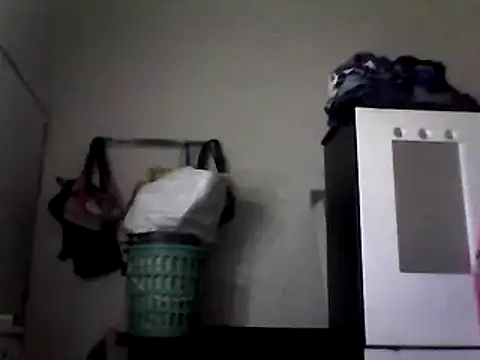 ariana crazzy online show from 5, 3, 2025