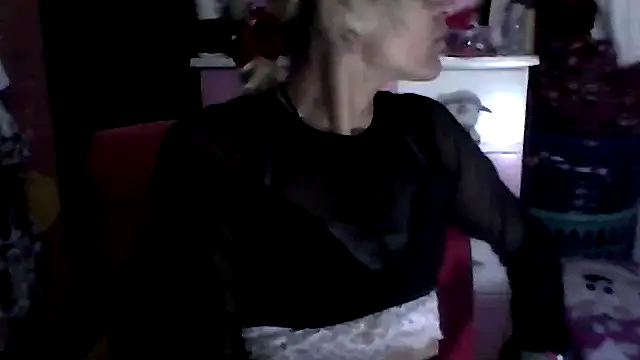 ariana crazzy online show from 4, 12, 2025