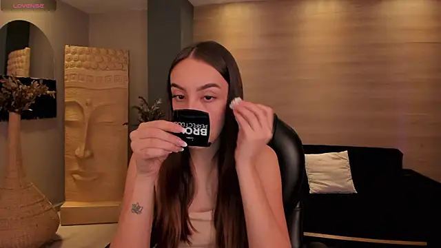 KaiaFerreira online show from 1, 3, 2025