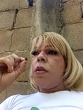 blondebitchlitle online show from 4, 2, 2026