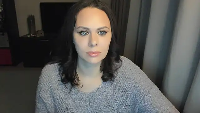 MollyCheiz online show from 26, 10, 2025