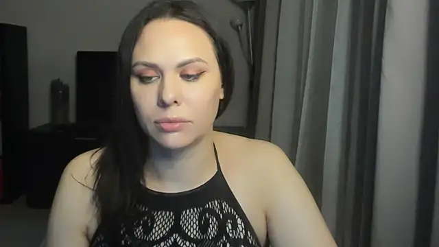 MollyCheiz online show from 28, 3, 2026