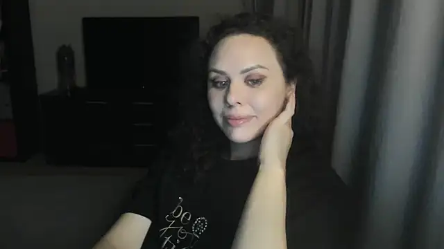 Snapshot of MollyCheiz chatting on 18, 6, 2026 MollyCheiz online show from 18, 6, 2026