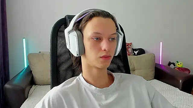 Ostin meow online show from 23, 2, 2026