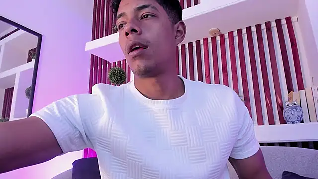 Snapshot of wagz chatting on 15, 12, 2025 wagz online show from 15, 12, 2025