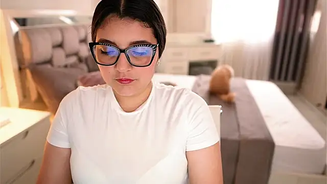 Camilaa bueno online show from 30, 10, 2025