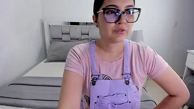 Camilaa bueno online show from 14, 7, 2026