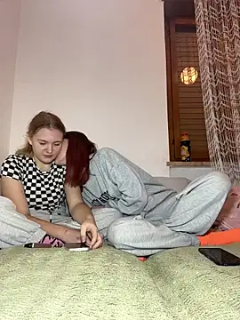 ella grays online show from 15, 10, 2025