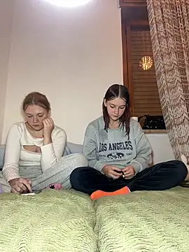 ella grays online show from 24, 10, 2025