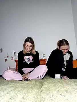 ella grays online show from 23, 2, 2026