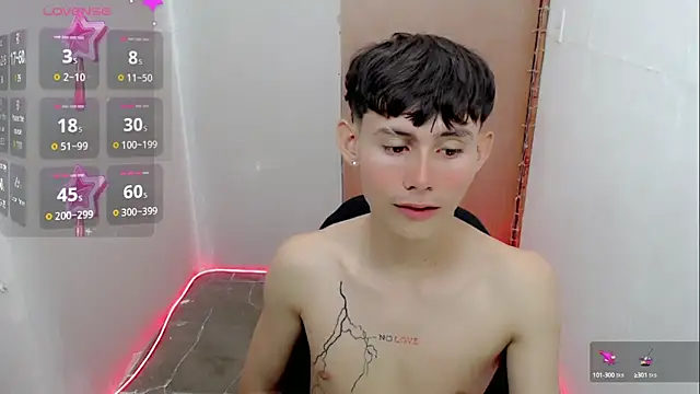 Snapshot of tanjiro_cute chatting on 7, 1, 2025 tanjiro cute online show from 7, 1, 2025