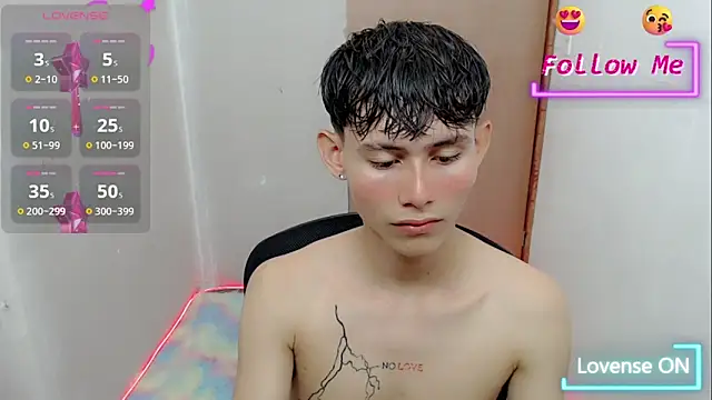 Snapshot of tanjiro_cute chatting on 15, 1, 2025 tanjiro cute online show from 15, 1, 2025
