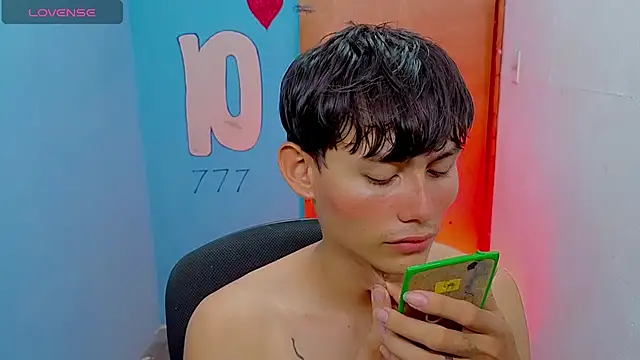 tanjiro cute online show from 14, 4, 2026