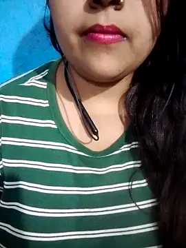 Snapshot of Love-Veronica chatting on 5, 5, 2026 Love-Veronica online show from 5, 5, 2026