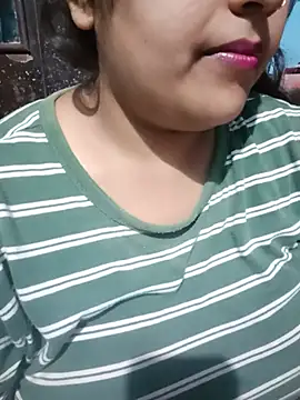 Snapshot of Love-Veronica chatting on 3, 6, 2026 Love-Veronica online show from 3, 6, 2026