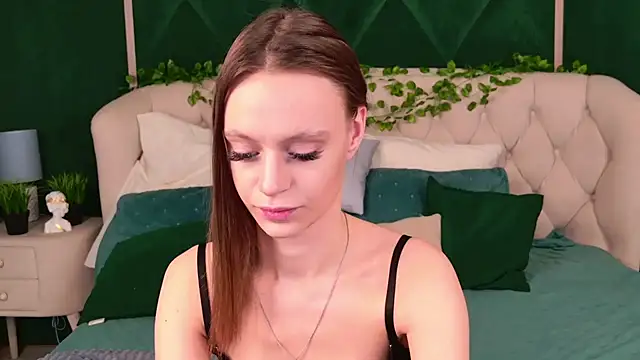 Snapshot of RebeccaMartons chatting on 17, 3, 2025 RebeccaMartons online show from 17, 3, 2025