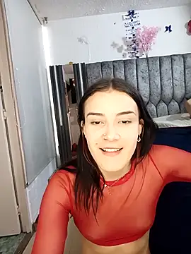 Snapshot of laura_arias018 chatting on 4, 10, 2025 laura arias018 online show from 4, 10, 2025