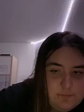 Snapshot of hotiee chatting on 18, 3, 2025 hotiee online show from 18, 3, 2025