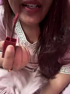 Snapshot of _nishalove19 chatting on 1, 2, 2025 nishalove19 online show from 1, 2, 2025