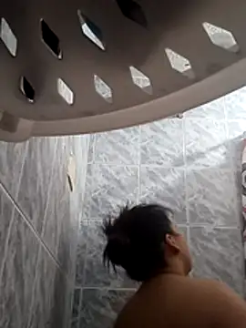 Naomy veracruz  online show from 6, 3, 2026