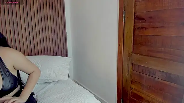 king lovely hornyy online show from 22, 6, 2026