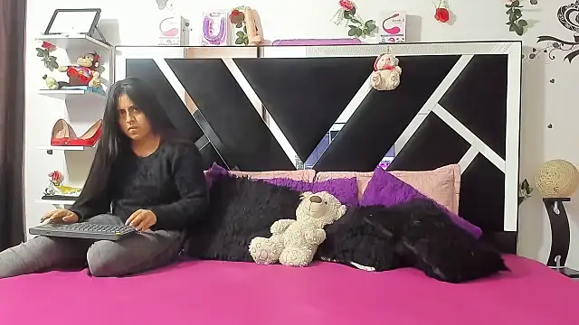 Snapshot of abby_eemily chatting on 15, 9, 2025 abby eemily online show from 15, 9, 2025