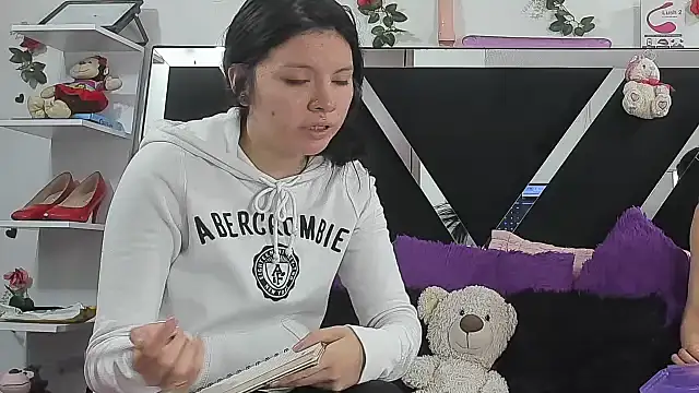 Snapshot of abby_eemily chatting on 27, 9, 2025 abby eemily online show from 27, 9, 2025