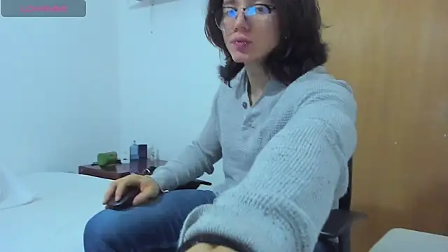 Snapshot of AngelBennet_ chatting on 3, 2, 2025 AngelBennet  online show from 3, 2, 2025