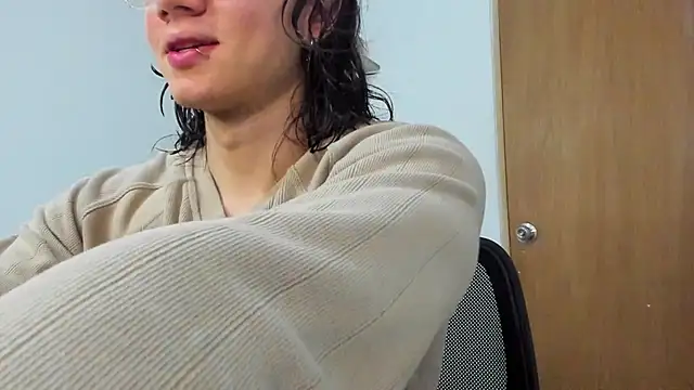 Snapshot of AngelBennet_ chatting on 20, 2, 2025 AngelBennet  online show from 20, 2, 2025
