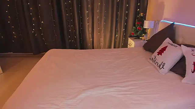 Kleo Godde online show from 8, 1, 2025