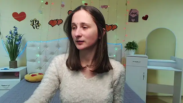 MichelLeee online show from 24, 2, 2025