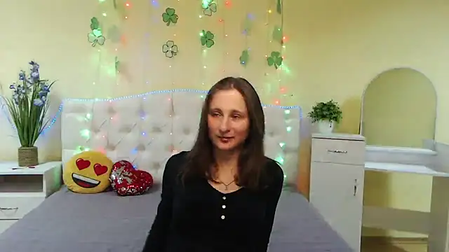 MichelLeee online show from 21, 3, 2025